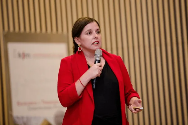 Bárbara Silva, conferencista para eventos corporativos sobre Comportamiento Organizacional