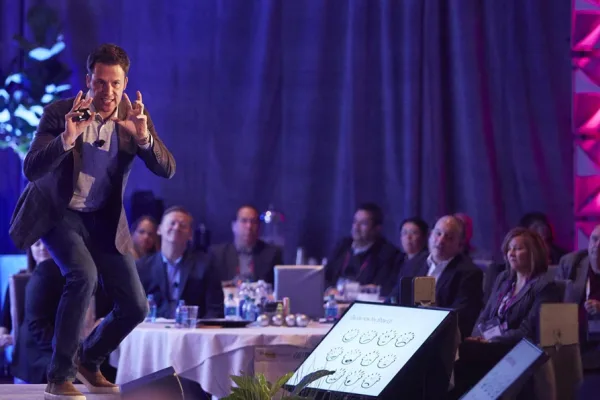 Ryan Estis, conferencista para eventos corporativos sobre Liderazgo Transformacional