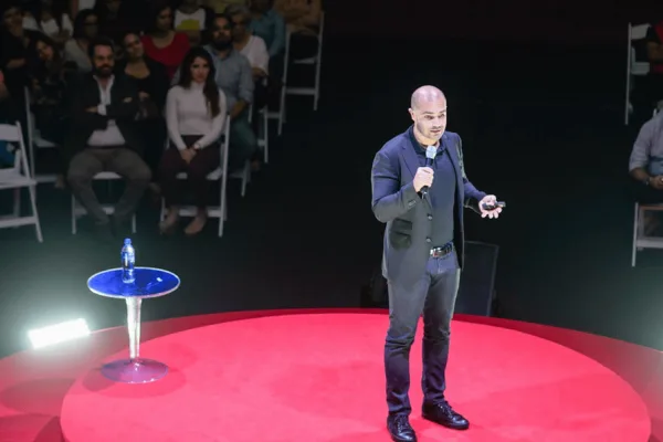 Andrés Moreno, conferencista para eventos corporativos sobre Neurociencia Aplicada