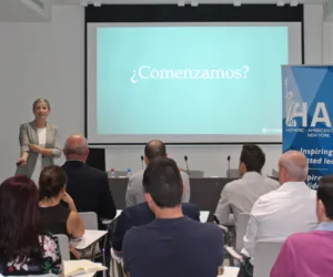 Inma Ríos, conferencista para eventos corporativos sobre Desarrollo de Equipos