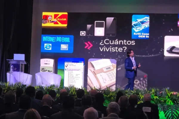 Alejandro Medina, conferencista para eventos corporativos sobre Inteligencia Artificial Aplicada